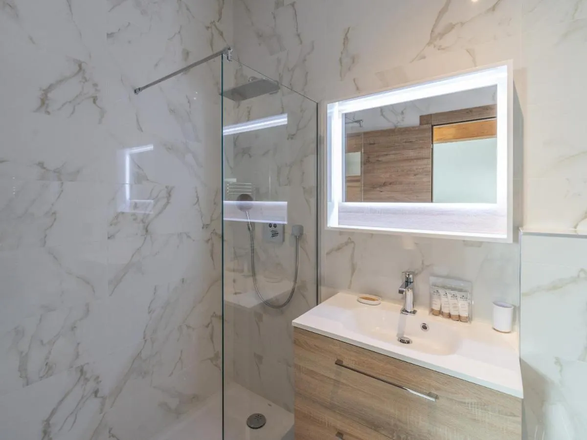 Appartement Neuf 6 Pers Au Centre De Courchevel - Wifi & Parking - Fr-1-563-132 法国